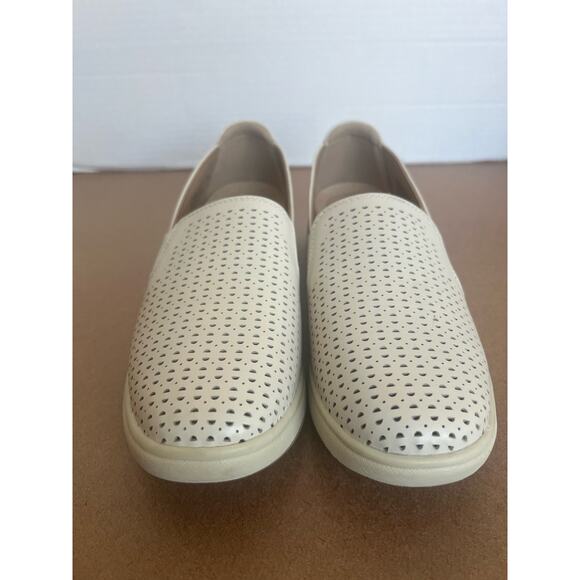 NWOT Earth Origins Elin Cream Leather Laser Cut Slip-On Casual Sneaker Shoe 8.5W - Picture 5 of 12